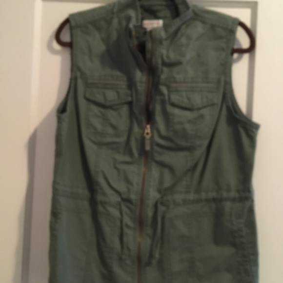 Merona Tops - Merona olive green cargo vest. Size Large.